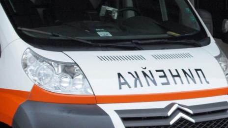 Оперираха простреляното момче
