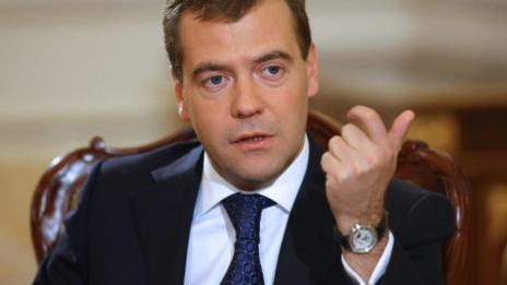 Медведев готви мерки за подкрепа на руски фирми  