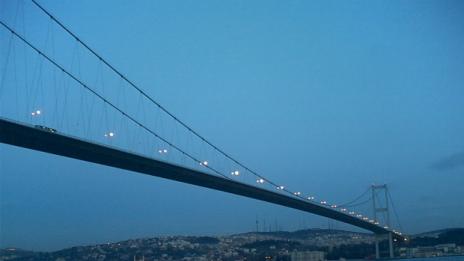 Откриват най-широкия мост в света над Босфора