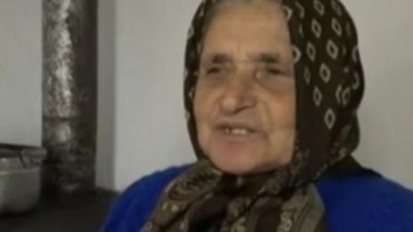 Баба живее 20 години без ток в село Поляна