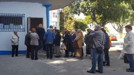 Пенсионерите във Варна ще получават безплатно трета линия за автобус
