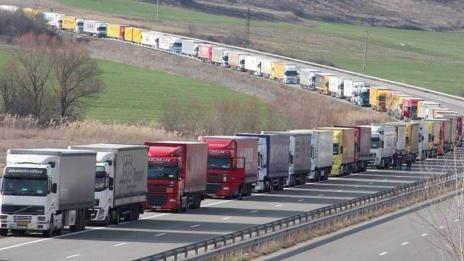 Затварят за камиони над 12 тона пътя Варна - Бургас