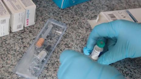 Започнаха ваксинациите за морбили в ромски квартал в София 