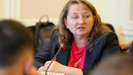 Сачева: Бюджетът наказва светлата икономика, а не сивия сектор