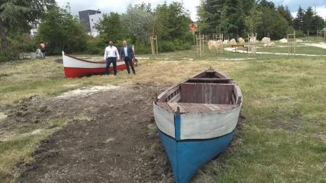 "Украсиха" парка край "Кайсиева градина" с бракониерски лодки