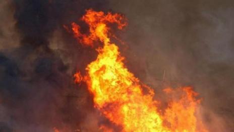 Пожар пламна в дизелов локомотив на жп спирка в Плевенско