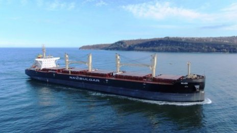 Отмениха полета, с който моряци от "Рожен" трябваше да се приберат у нас