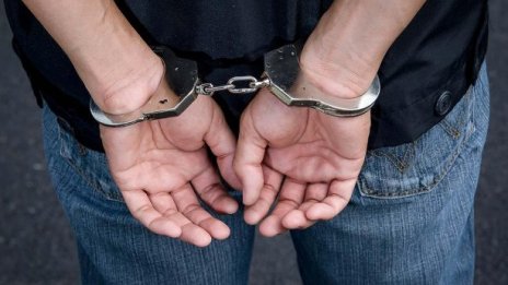 Задържаха шефовете на полицията в Петрич и Сандански