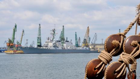 Американски военен кораб акостира във Варна