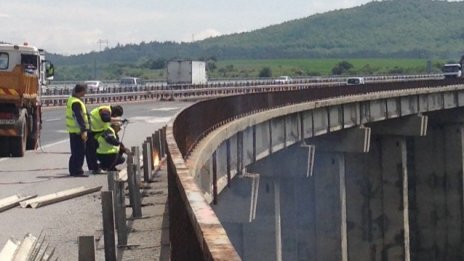 Докъде стигнаха ремонтите по магистралите?