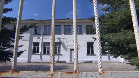 Село се вдигна на бунт заради деца на бежанци