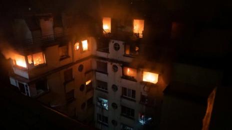 10 са вече загиналите при пожара в Париж