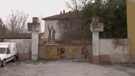 Борисов и Каракачанов се договориха за ремонт на всички казарми