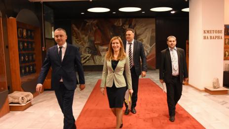 Николина Ангелкова: Очакваме 5% ръст на чуждестранните туристи на база ранни записвания