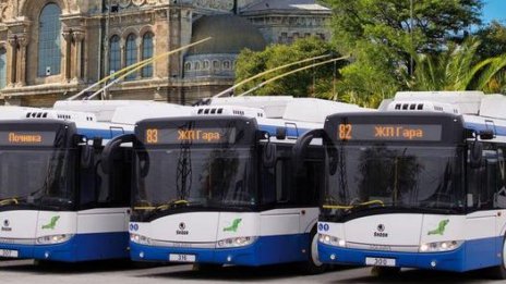 Пускат допълнителни автобуси в нощта срещу Великден