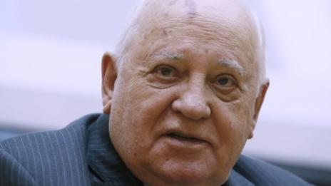 Горбачов: НАТО се подготвя за война
