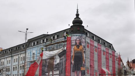 Приключва ремонтът на Военноморския клуб (СНИМКИ)