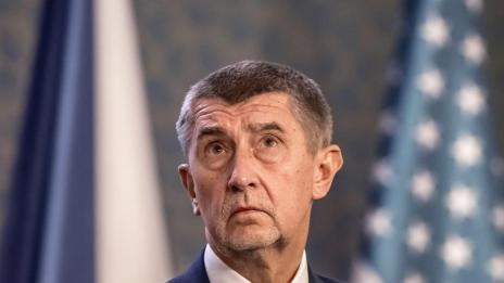 Андрей Бабиш призова правителството в Рим да забрани на италианците да пътуват в Европа