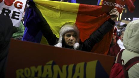 Около 3000 души се събраха на митинг в подкрепа на премиера Гриндяну​