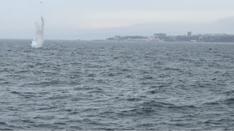 Взривиха плаващата мина до "Кабакум" навътре в морето