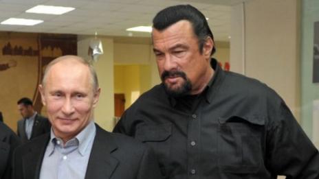 Стивън Сегал получи руски паспорт