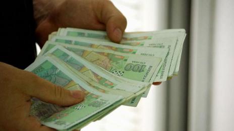 Гледат на второ четене ограниченията за плащане в брой