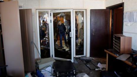 Петима мъже нападнаха офиса на Палестинската телевизия в Газа 