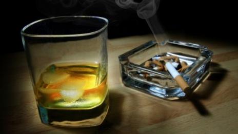 Разходите на семействата за цигари и алкохол нарастват най-бързо