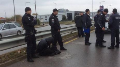 Търсят участник в гонката между полиция и краден джип