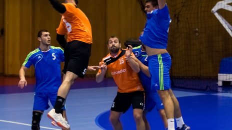 "Локомотив" (Варна) на финала за Купата на България по хандбал