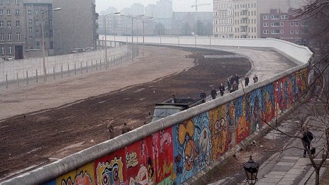 Навършват се 35 години от събарянето на Берлинската стена