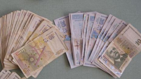 По следите на ало измама: Банкови служители спасиха парите на 81-годишна