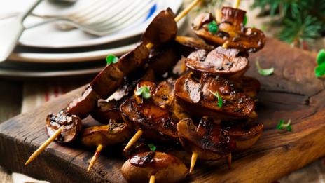 Гъби на грил с вкусна марината