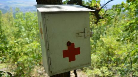 В планината: Горски аптечки за туристите  