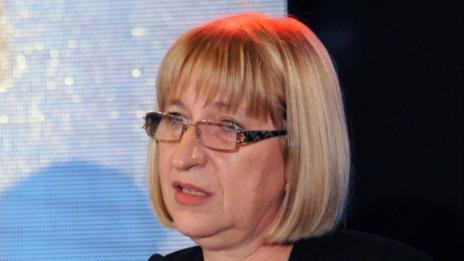 Не съм номинирала шефа на ДАИ, отсече Цачева