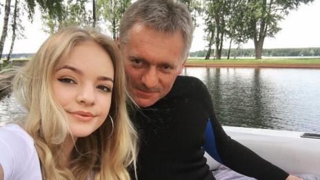 Песков обяви стажа на дъщеря си в Европарламента за обичайна практика