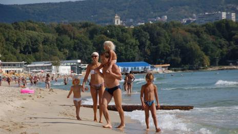 Слънчево и топло ще е в събота