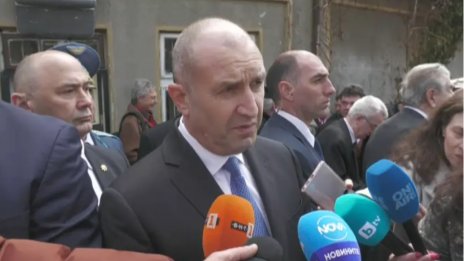Радев: 9 месеца управляващите "спояваха" сглобката, разпределяха власт и ресурси