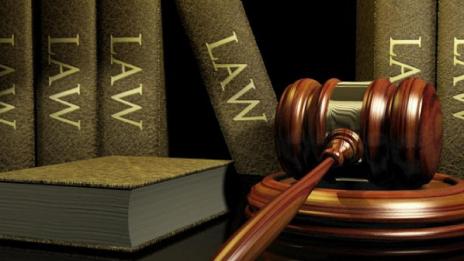 От догодина правото ще се изучава само редовно
