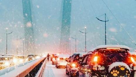 48 коли се нанизаха във верижна катастрофа