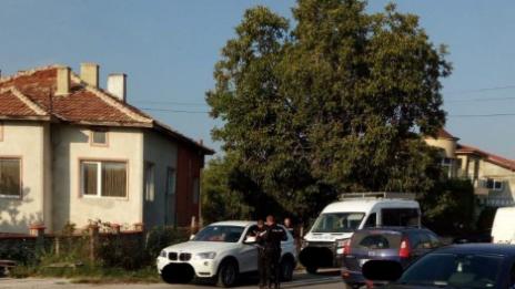 При акцията в Аксаково: Спипаха измамник, представял се за общинар