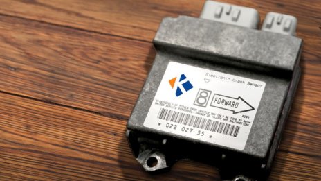 Стават задължителни! Как ще работят черните кутии на автомобилите ни?