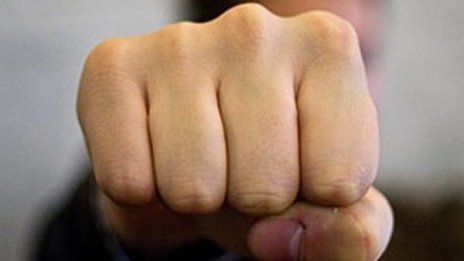 Заради системен тормоз: Младеж се оплака от баща си 