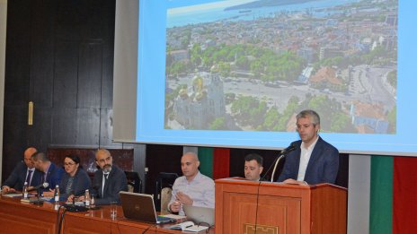 Бюджетът на Варна за 2024 е с фокус върху образованието и децата