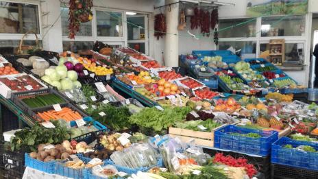 Пазарите и цветните борси в страната са отворени