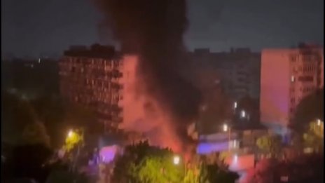 Камион и кола изгоряха при среднощен пожар във Варна