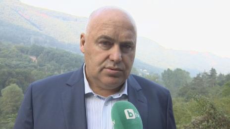 Зам.-кметът на Своге: Мантинелата на фаталния завой не е поставена от нас