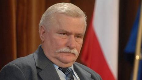 Лех Валенса пак плаши Путин с ядрени ракети