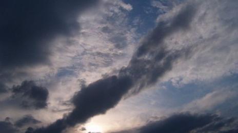 Разкъсана облачност, по-значителна преди обяд