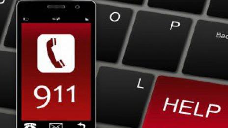 Ало, 911 ли е? Приятелката ми не иска да правим секс